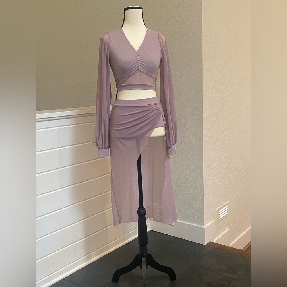 Two-Piece dance Costume - Picture 4 of 4